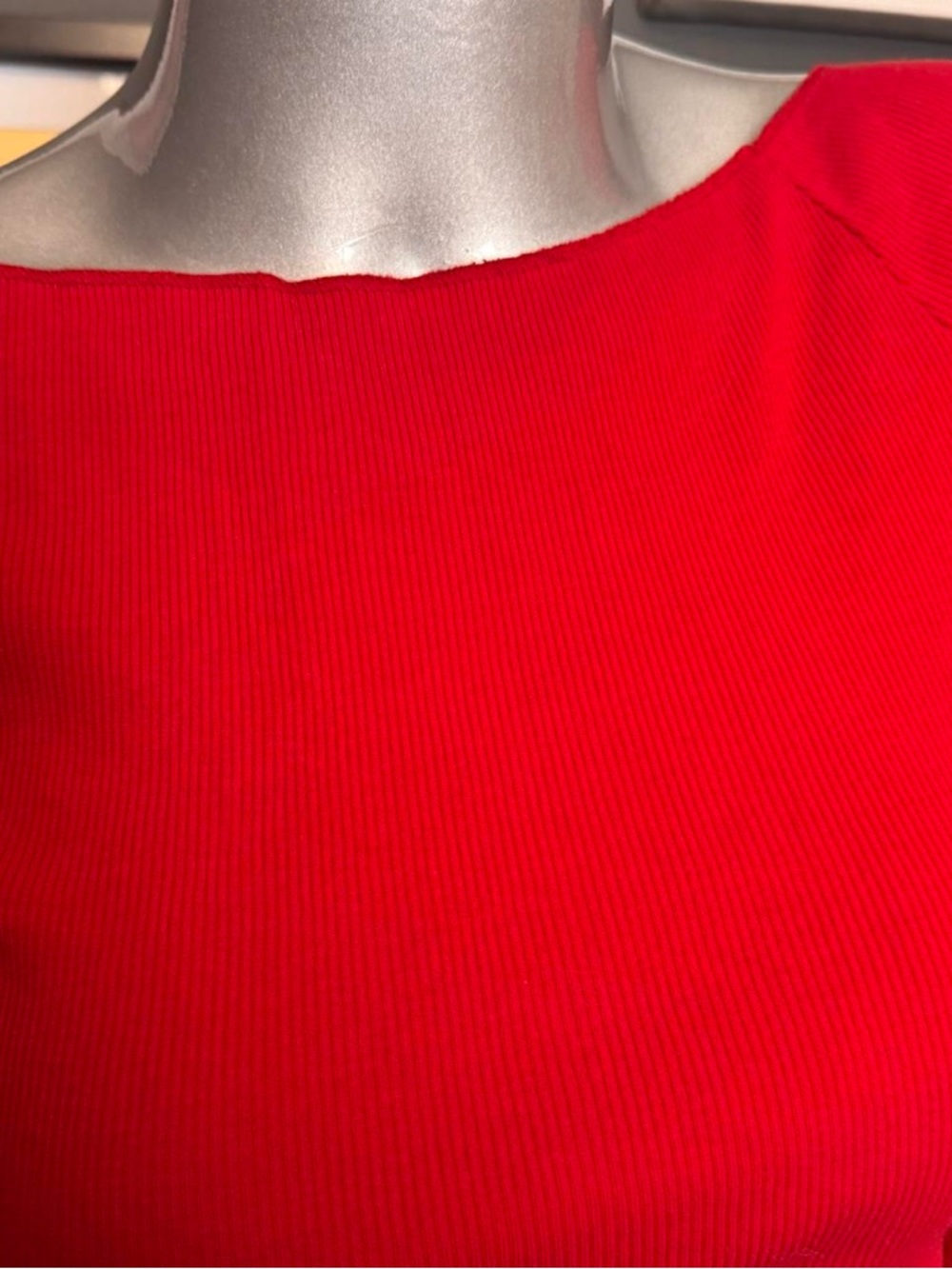 Brandy Melville red off the shoulder long sleeve top - Picture 4 of 5